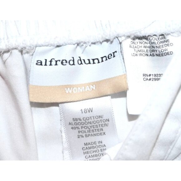 Alfred Dunner Womens Solid White Cropped Pants Size 18W - Picture 2 of 3